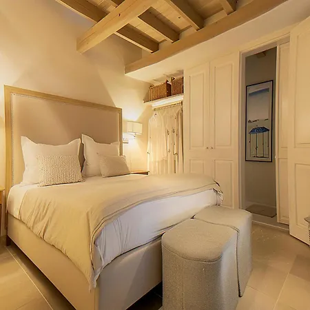 For 8 In Sane, Greece Villa